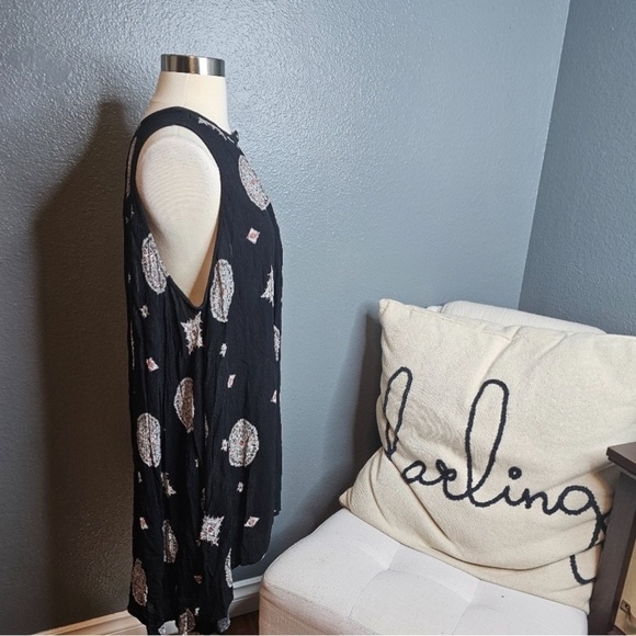 Free People Snap Out of It Sleeveless Tree Swing Tunic Mini Dress size medium - Picture 3 of 6